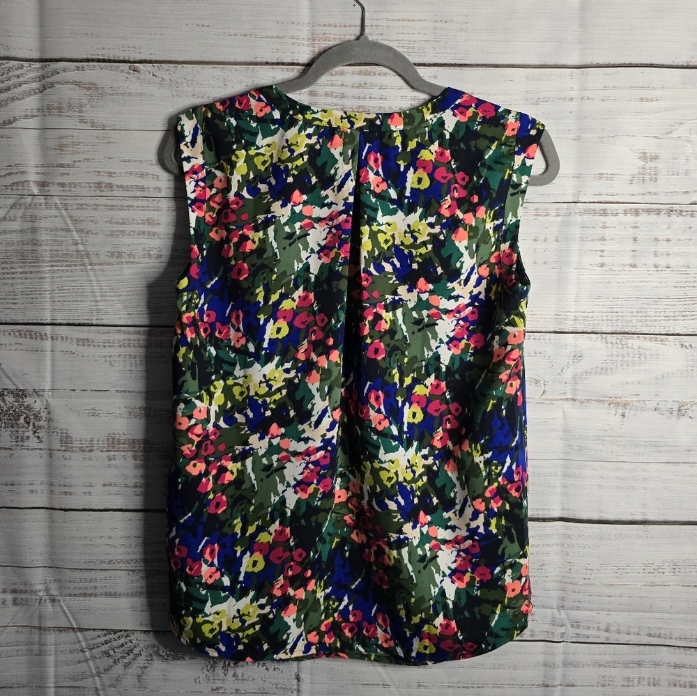 J.Crew colorful floral Sleeveless Vneck  blouse size 2 preppy cottagecore top‎ - Picture 3 of 5